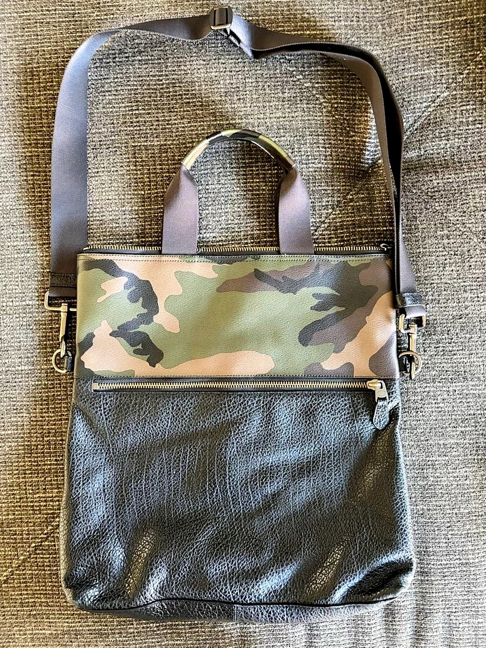 Coach Wesley Tote In Signature Camo Print Green & Black